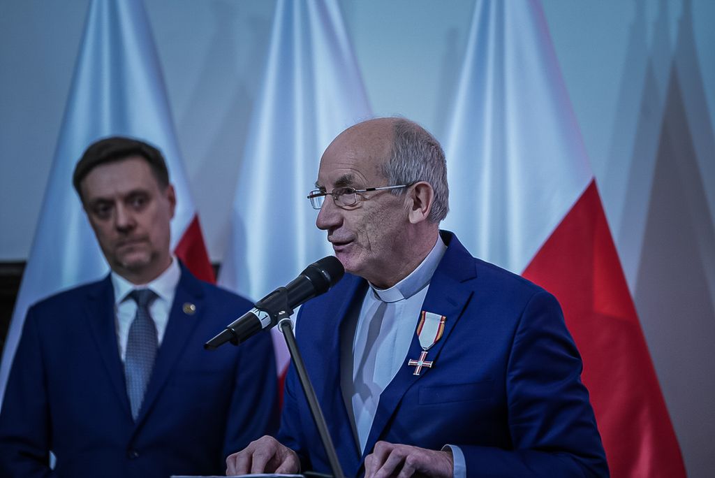 Krzyż Wolności i Solidarności dla działacza z Nasielska, Ciechanowa, Pułtuska. Ks. infułat Wiesław Kosek wśród wyróżnionych