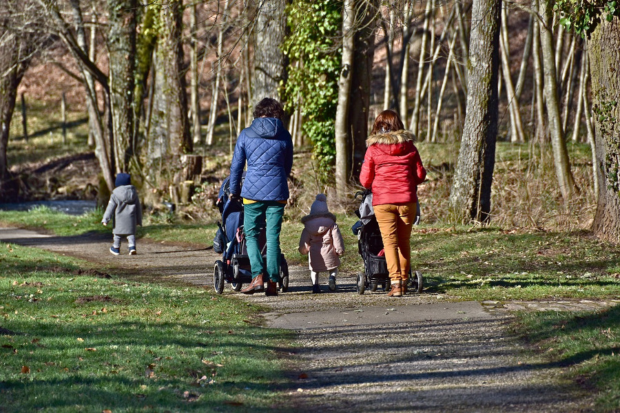 Polacy w ruchu: bezpieczni czy zagrożeni?