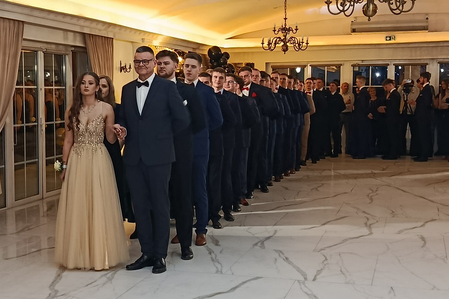 Tak bawili się tegoroczni maturzyści ZS CKR w Gołotczyźnie [ZDJĘCIA]