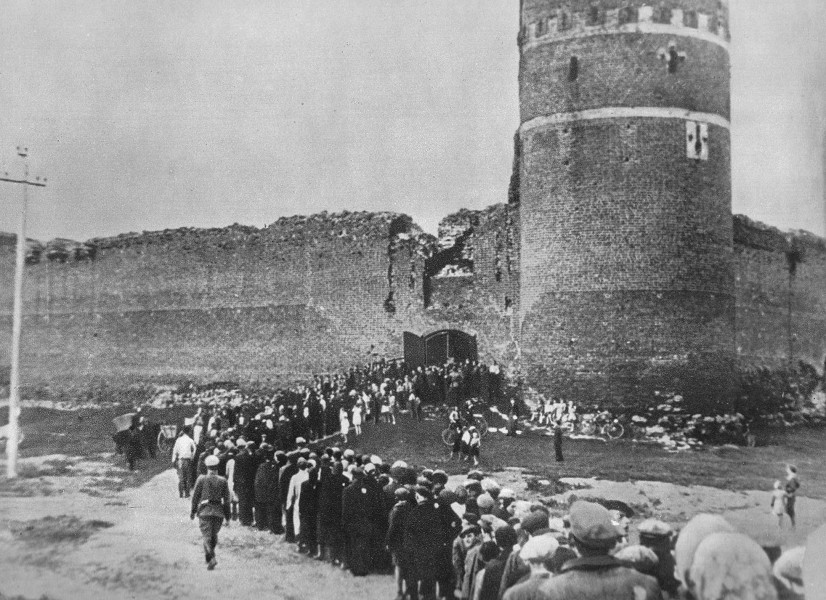 83 lata temu niemieccy okupanci zlikwidowali społeczność żydowską w Ciechanowie