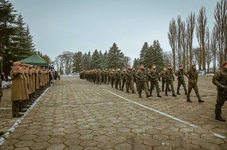 przysięga wojskowa, koszary, żołnierze