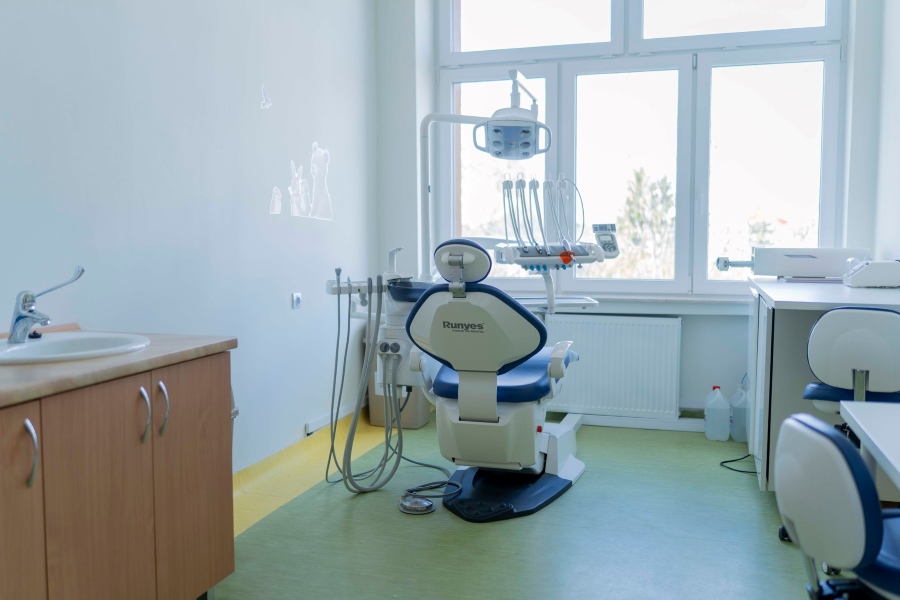 Dentysta wraca do szkół w Ciechanowie