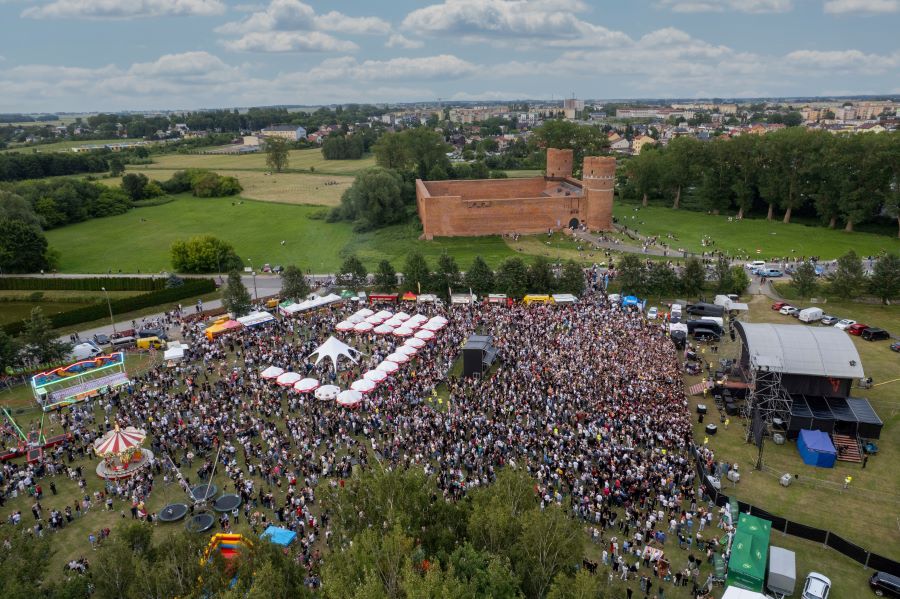 Koncerty, opera pod zamkiem i powrót RAP FESTIWALU do Ciechanowa