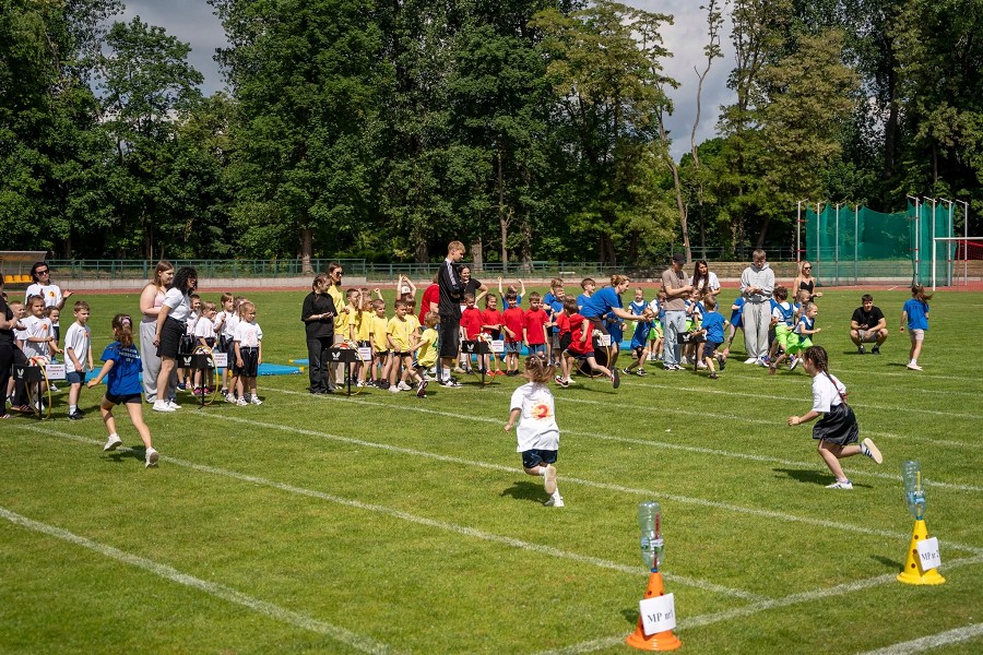 dzieci, rywalizacja, olimpiada, stadion