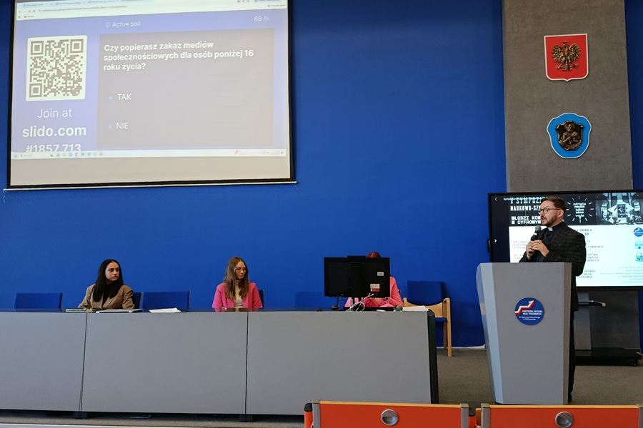 Dezinformacja, social media, AI. O problemach cywilizacyjnych podczas sympozjum w PANS