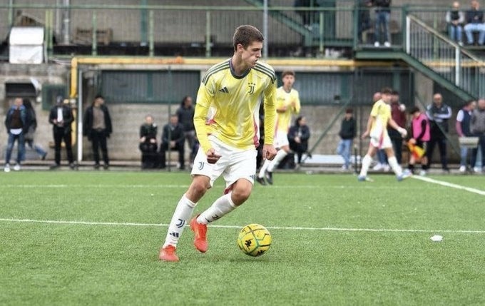 Z Ciechanowa do Turynu. Aleksander Przytarski podpisał kontrakt z Juventusem