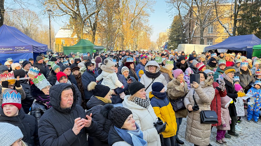 mieszkańcy Ciechanowa na Orszaku Trzech Króli