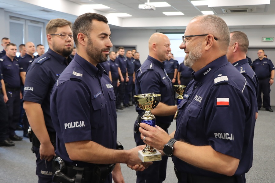 Makowski policjant drugim dzielnicowym w garnizonie mazowieckim