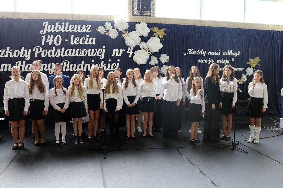 140 lat tradycji mławskiej szkoły