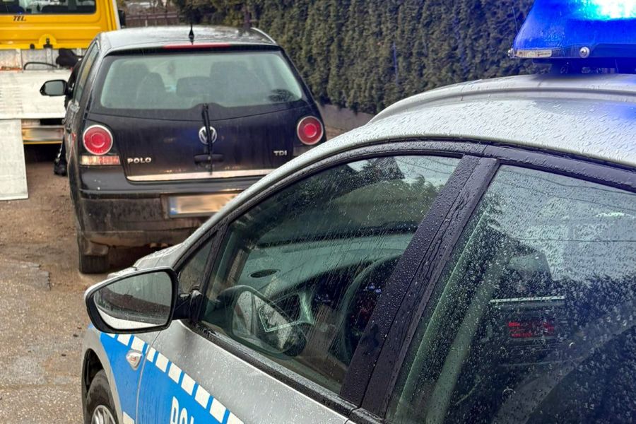 Powiedział, że rano pił wino...