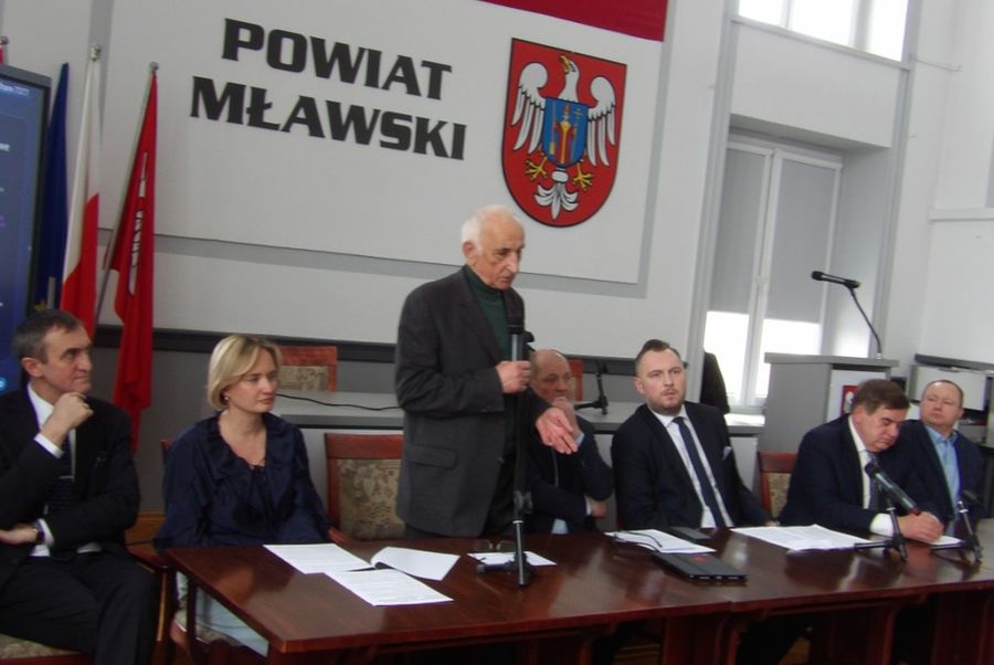 Energetyczna rewolucja w Mławie. Samorządy i rolnicy wezmą prąd w swoje ręce?