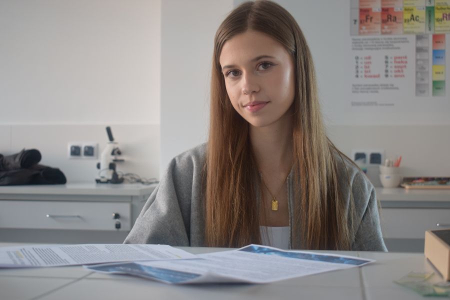 Był kosmiczny eksperyment, teraz projekt dotyczący zastosowania bakterii. Kolejny spektakularny sukces uczennicy płońskiego liceum