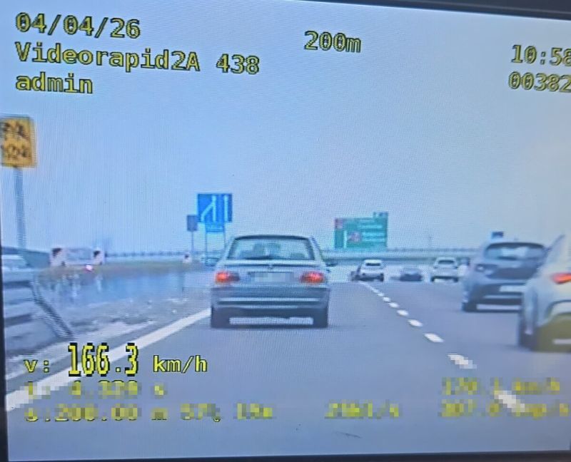 21 - latek pędził BMW ponad 166/h. Mandat to nie był jego jedyny problem...