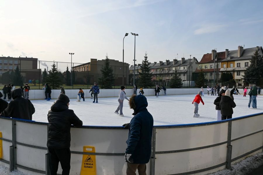 Otwarcie lodowiska w Płońsku. Termin zależy od pogody i budowy stadionu