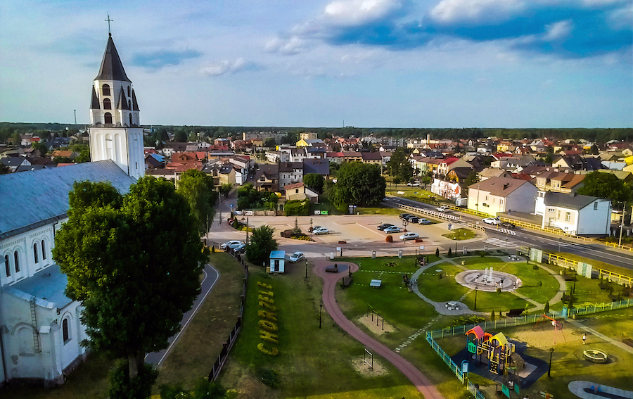 Bona wróciła na skwer
