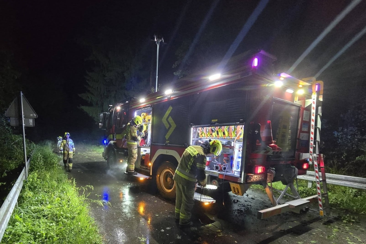 Nocna nawałnica w powiecie pułtuskim. Strażacy interweniowali blisko 30 razy