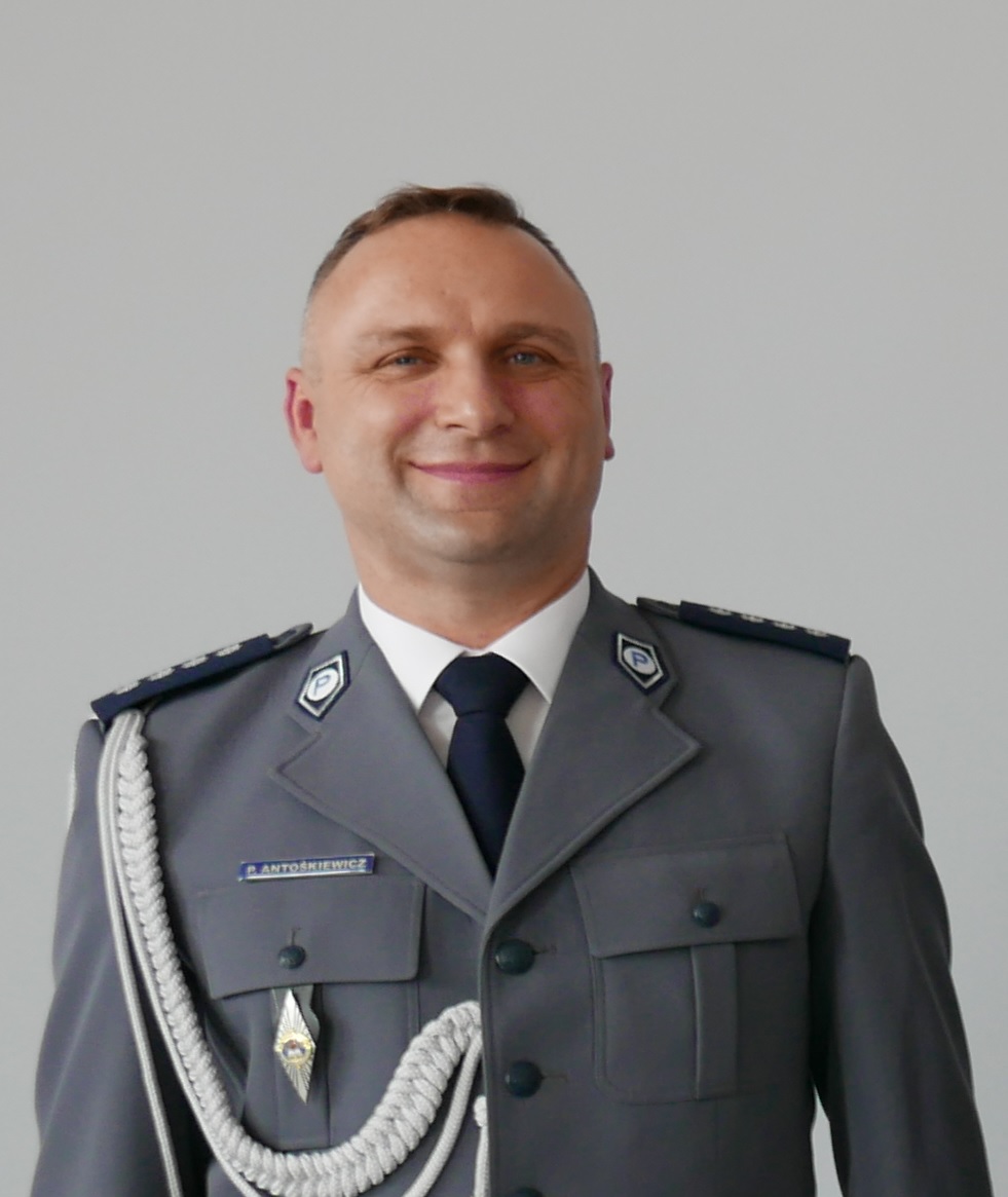 p_o_-komendanta-policji-4_-pawel-antoskiewicz-jako-i-zastepca