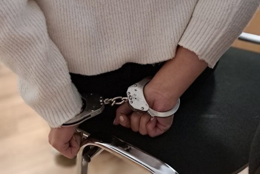 Wielokrotnie znieważyła policjantów. Została obezwładniona