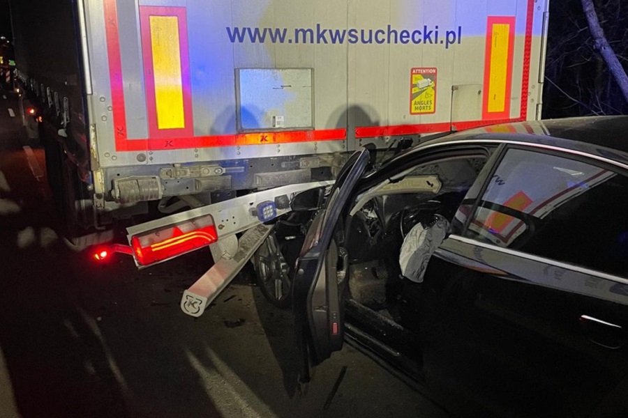 Najechał na tył ciężarówki. Grozi mu 5 lat
