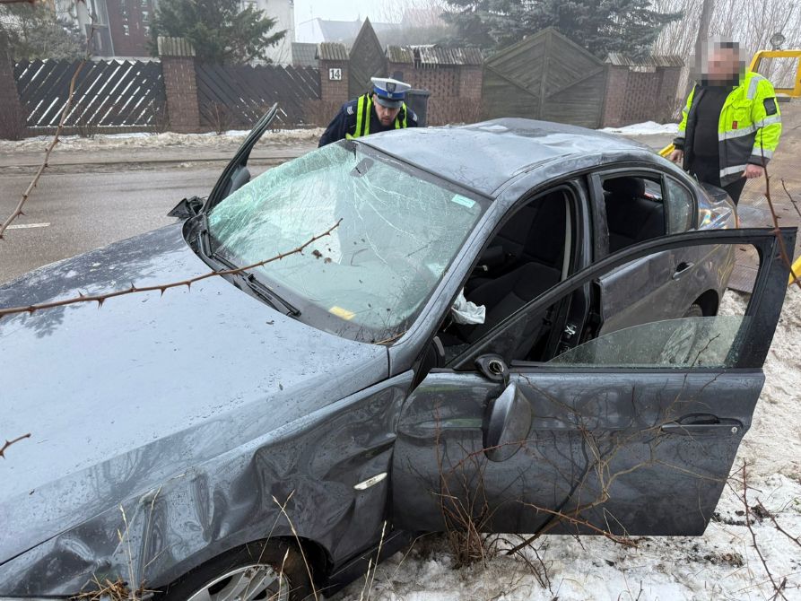 Kierowca BMW omal nie zderzył się czołowo z radiowozem