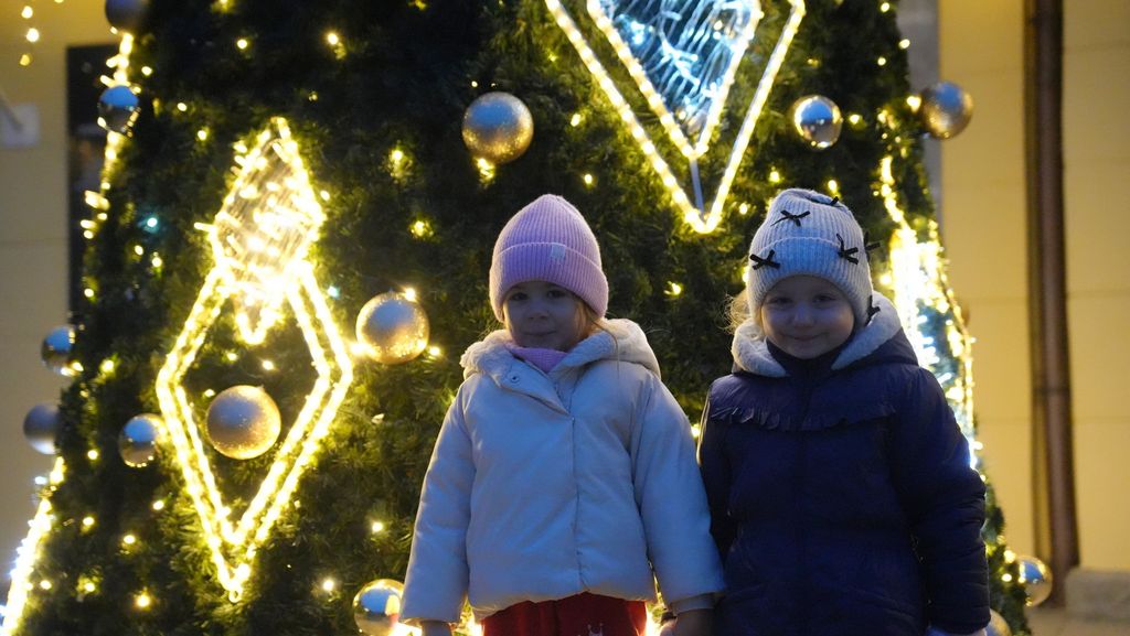 Magia świąt dotarła do Pułtuska. Miasto oficjalnie rozbłysło!