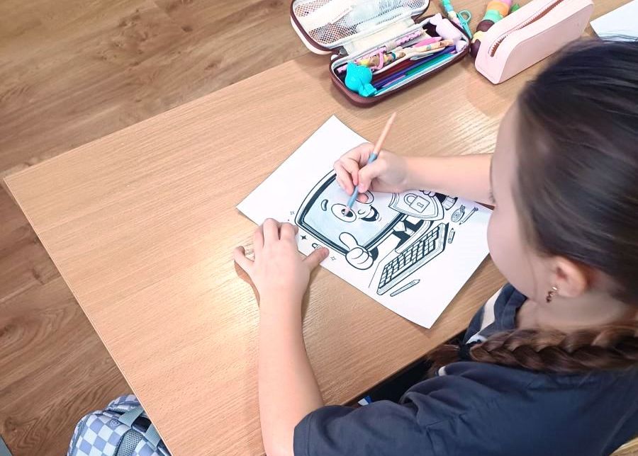 Hejt i cyberprzemoc pod lupą. Żuromińska policja wzięła się za szkolenie uczniów