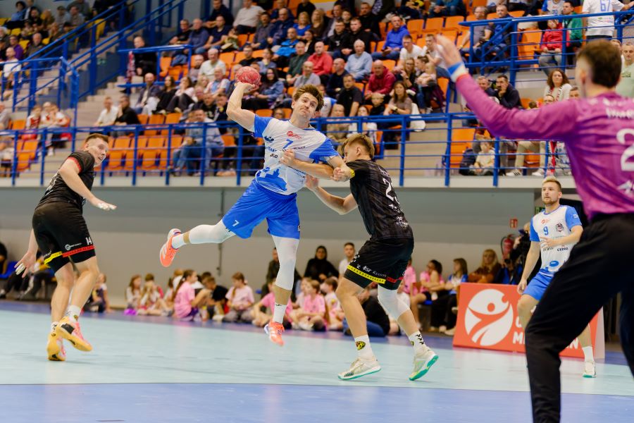 Jurand Ciechanów przegrywa we własnej hali