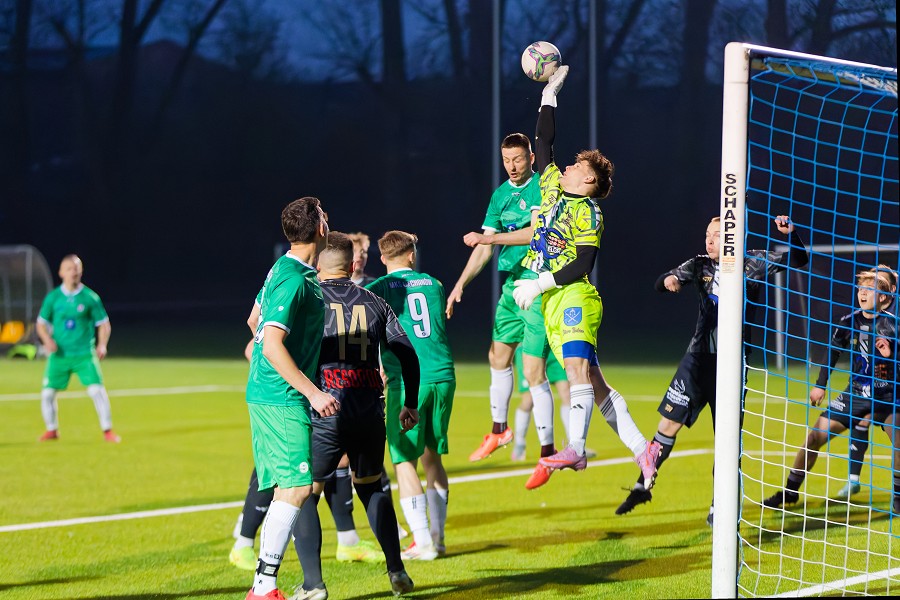 MKS Ciechanów remisuje u siebie. Nadnarwianka przegrywa z PAF Płońsk